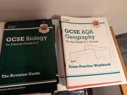 Photo of free GCSE Revision guides and papers (WGC, knightsfield) #1