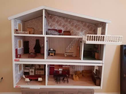 Photo of free Doll's House (TN24) #1