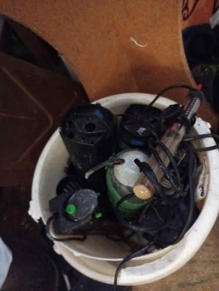 Photo of free "fish tanks & accessories" (Loughton & Woodford IG10) #4