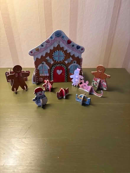 Photo of free Mini cardboard Christmas scene (Dean EH4) #1