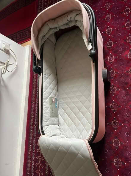 Photo of free Baby travel system (Yiewsley UB7) #1