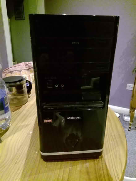 Photo of free Windows 10 Desktop Computer (Walton on the Hill L4) #2