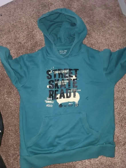 Photo of free Hoodie (CV2) #1
