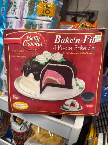 Photo of free Bake set (newark) #1