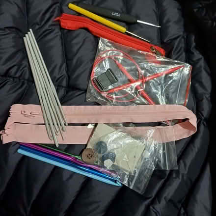 Photo of free small selection of crochet needless (Sydenham SE26) #1
