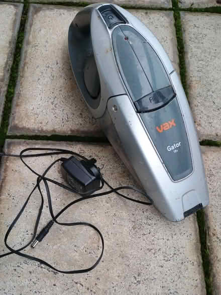 Photo of free Handheld cordless vacuum cleaner (Bernards Heath AL1) #2