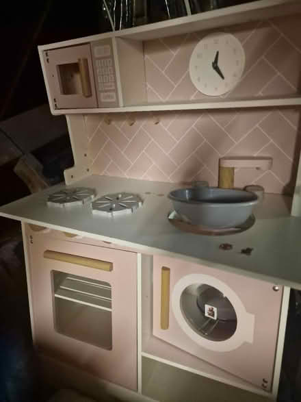 Photo of free Kids Kitchen- Pink (Romford, RM7) #1