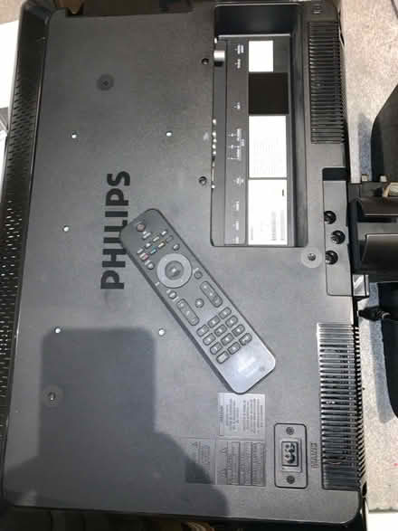 Photo of free Philips TV (Surbiton KT5) #2