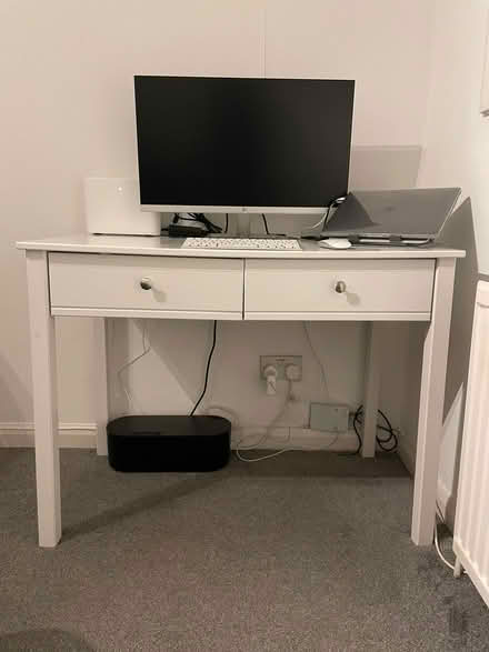 Photo of free Desk (close kilburn station) (NW6) #1