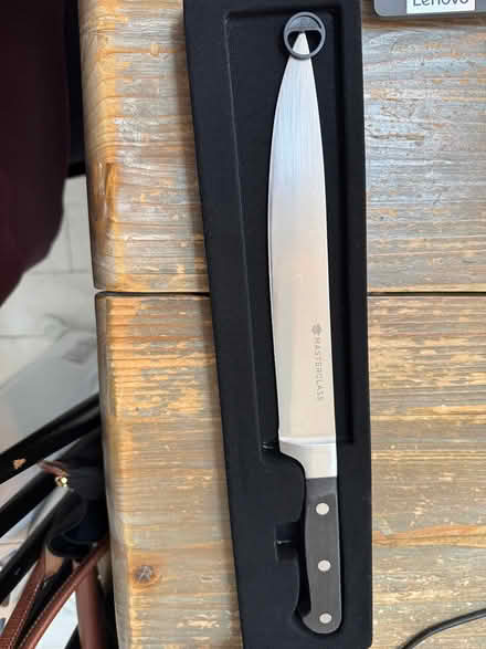 Photo of free 8 inch carving knife (Fulham SW6) #1