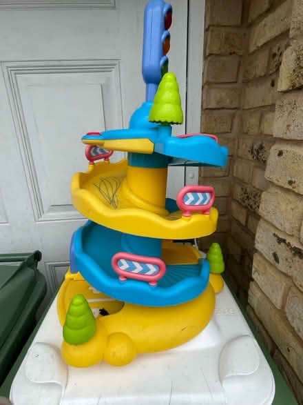 Photo of free Toy car ramp / garage (Welling DA16) #3