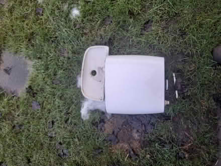 Photo of free Toilet (S35 oughtibridge) #4
