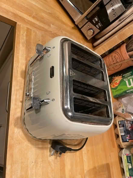 Photo of free 4 slice Breville toaster (GL1 5BP) #3
