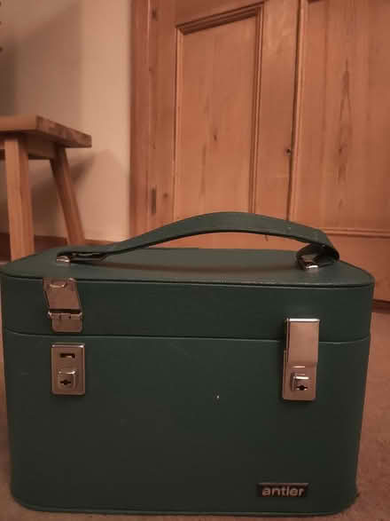 Photo of free Antler make up bag (CB24) #1