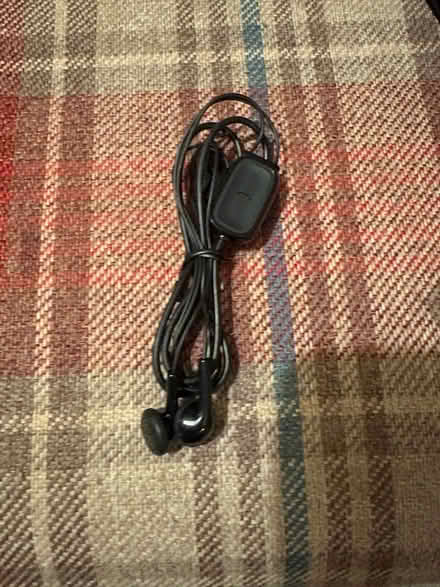 Photo of free Headphones Brand New (Southfields SW18) #1