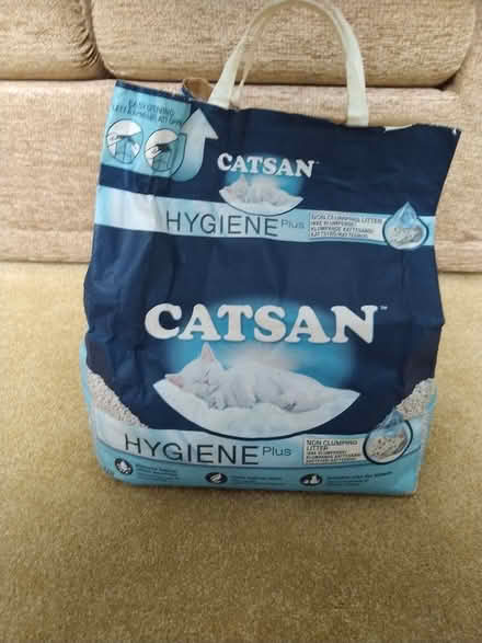Photo of free 3kg CATSAN Hygiene Cat Litter (Sidcup DA14) #1
