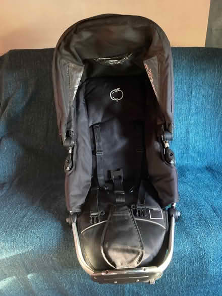 Photo of free iCandy buggy / pram (Newstead NG15) #1