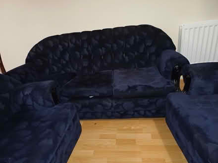 Photo of free Sofa set (CR0 5LW) #1