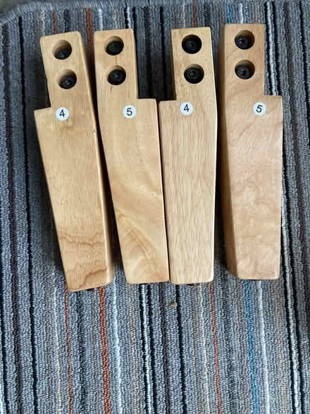 Photo of free Bed/ furniture legs (Howhlill Quarries HG2) #1