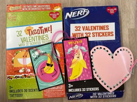 Photo of free valentines (Lawrence/ El Camino Real) #1