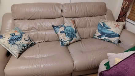 Photo of free 3 seater Power recliner Sofa (ox3) (Headington, OX3) #1