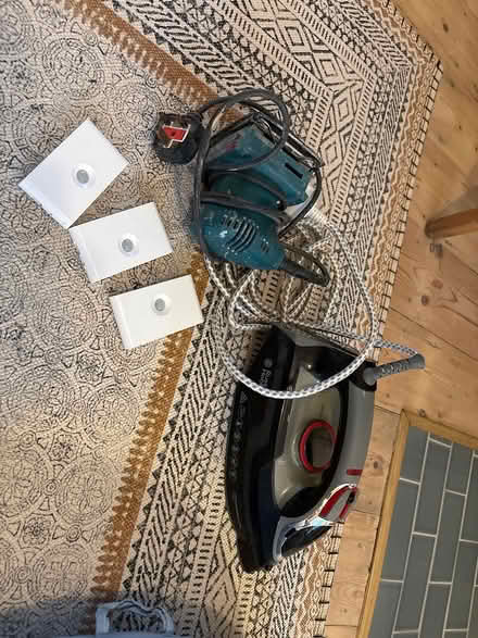 Photo of free Misc. fittings & baby accessories (Finsbury Park, London, N4) #2