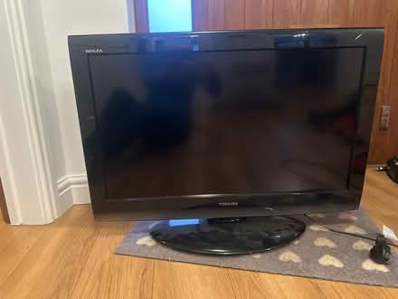 Photo of free Toshiba TV (Fernhill Heath WR3 7PU) #1