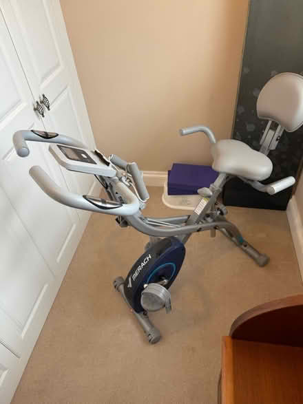Photo of free Exercise bike! Good working order (Battersea SW11) #1