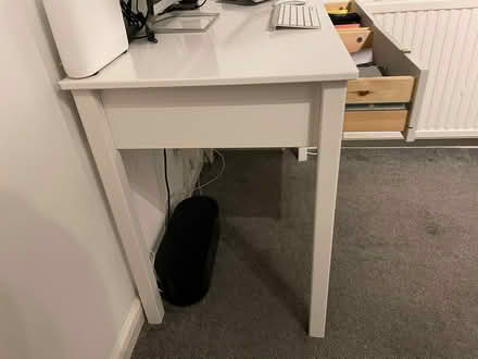 Photo of free Desk (close kilburn station) (NW6) #2
