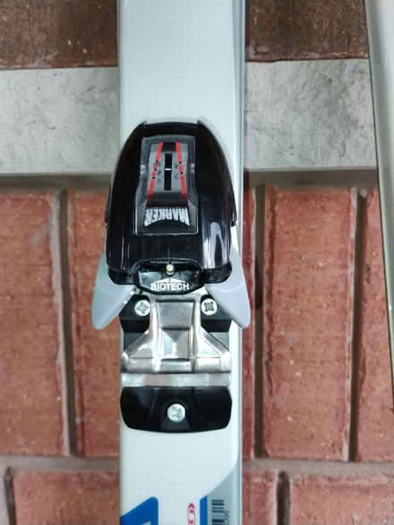 Photo of free Used ski needs new binding (Richmond Hill) #4