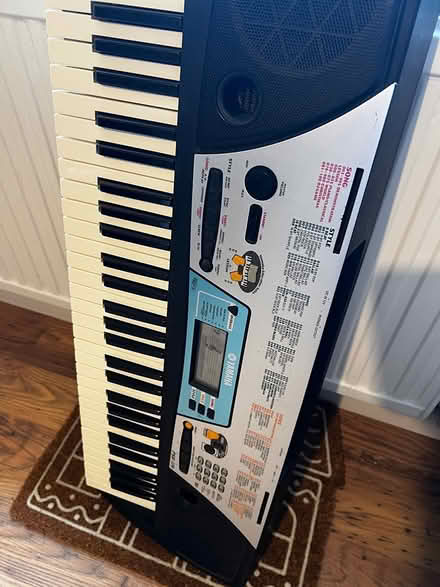 Photo of free Yamaha midi keyboard (Basingstoke RG22) #1