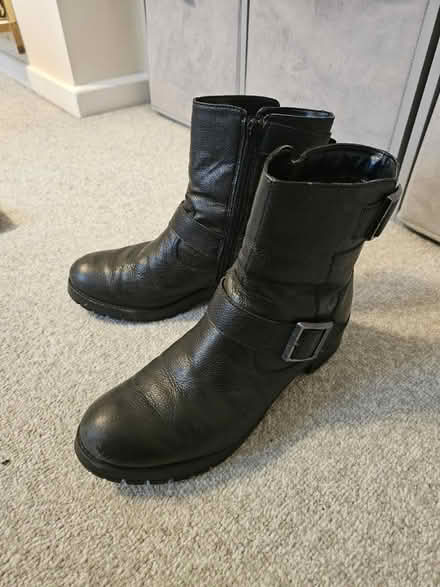 Photo of free Ladies boots size UK 5 (Stevenage SG1) #3