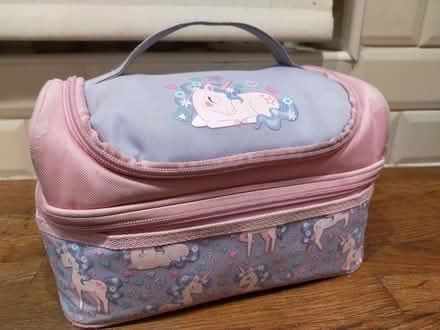 Photo of free Smiggle lunch bag - unicorn design (De Parys MK40) #1