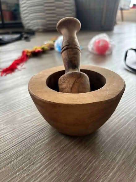 Photo of free Mortar and Pestle (Queens Quay and Spadina) #1