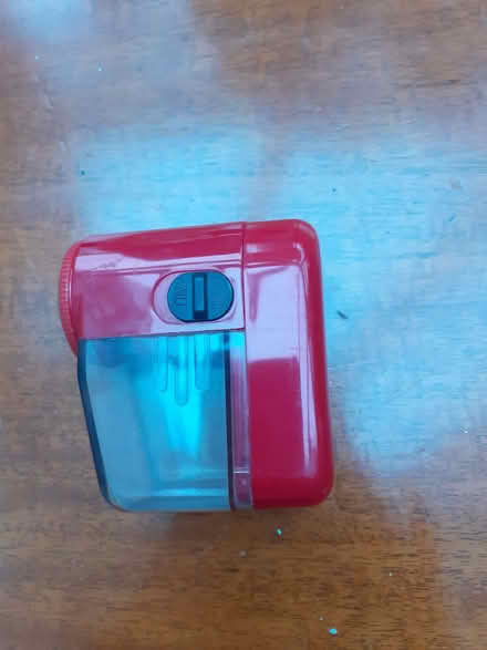 Photo of free Clothes de-fuzzer (Southport PR8) #1