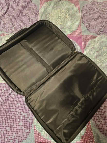 Photo of free Laptop Bag (E1 Tower Hamlets) #2