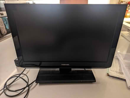 Photo of free Toshiba TV DVD player (not working) (Cheadle SK8) #1