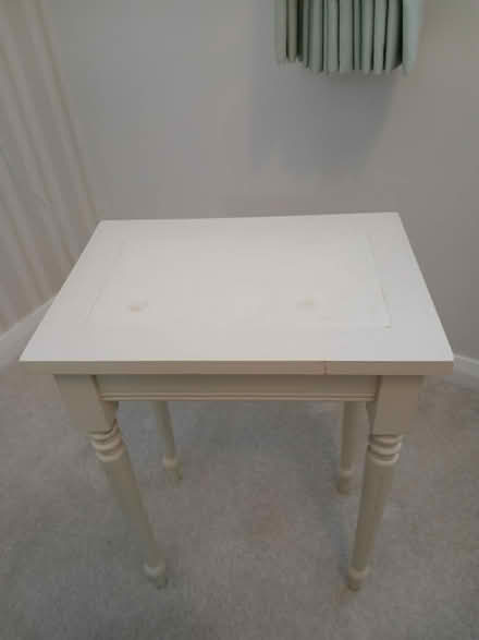 Photo of free Small cream painted table (Great Baddow) #2