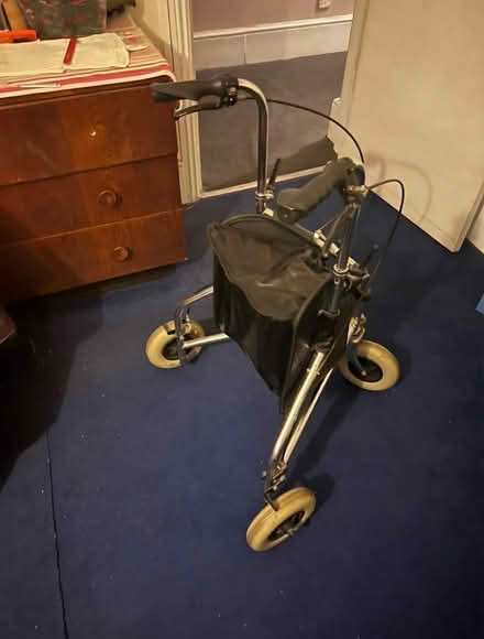 Photo of free Walker (W10 nottinghill) #1