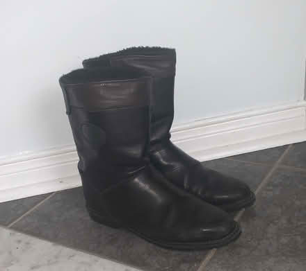 Photo of free Ladies winter boots (Milton - Thompson/Main) #1