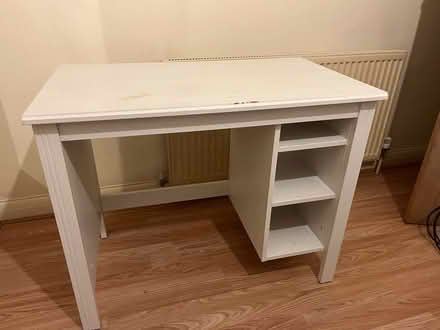 Photo of free Small dressing table (Glanadda LL57) #1