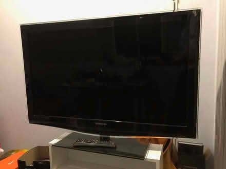 Photo of free Samsung 40" TV (2010) (Comiston EH10) #1