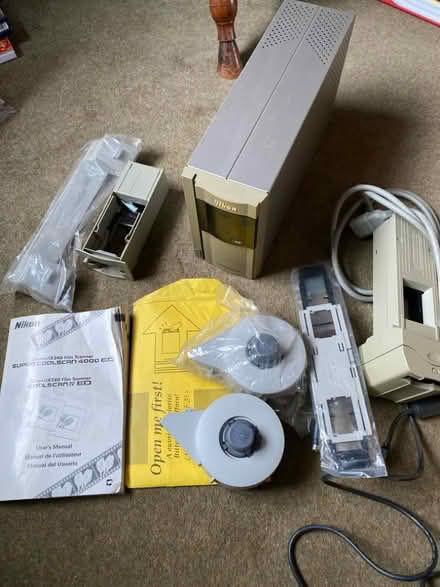 Photo of free 35mm film slide scanner (Benslow SG4) #1