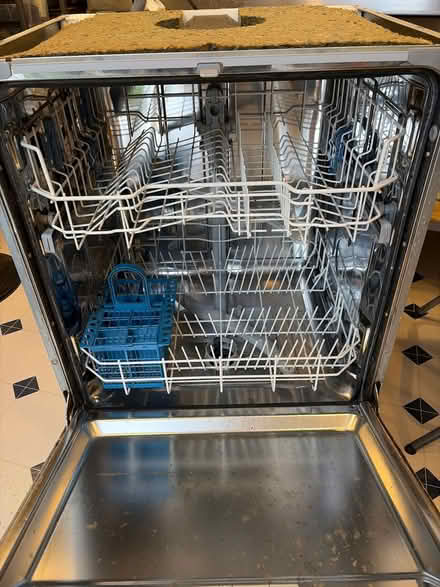 Photo of free Indesit dishwasher (Chiswick W4) #3