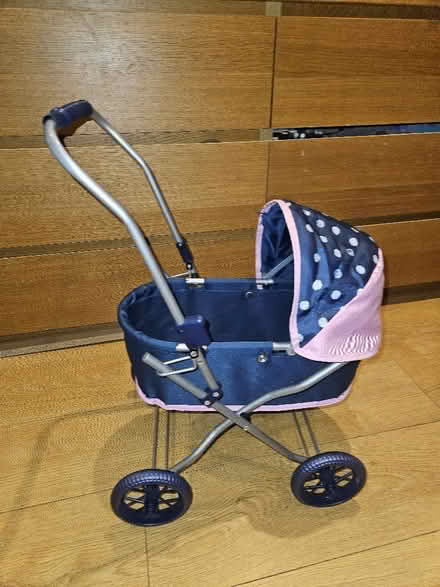 Photo of free Kids play pram (Mount Pleasant SY1) #2