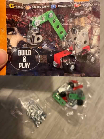 Photo of free Small building toy (Waterlooville PO7) #1