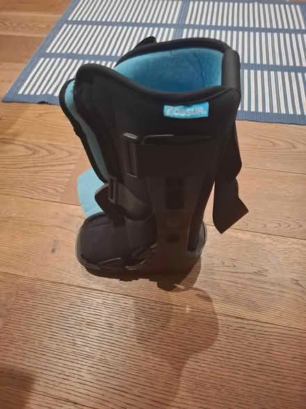 Photo of free Medical boot with all the padding (IG11, Barking) #1