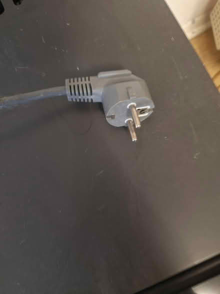 Photo of free Mini fridge chiller American plug (Chessington KT9) #4