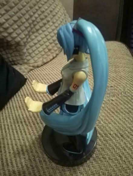 Photo of free Hatsume phone/keypad holder (Keighley bd20) #3