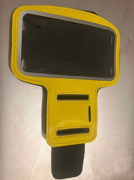 Photo of free Mobile phone armband holder (KT4) #2